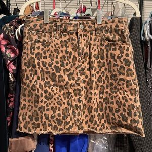 🤎✨Kensie Leopard print Mini Skirt✨🤎
